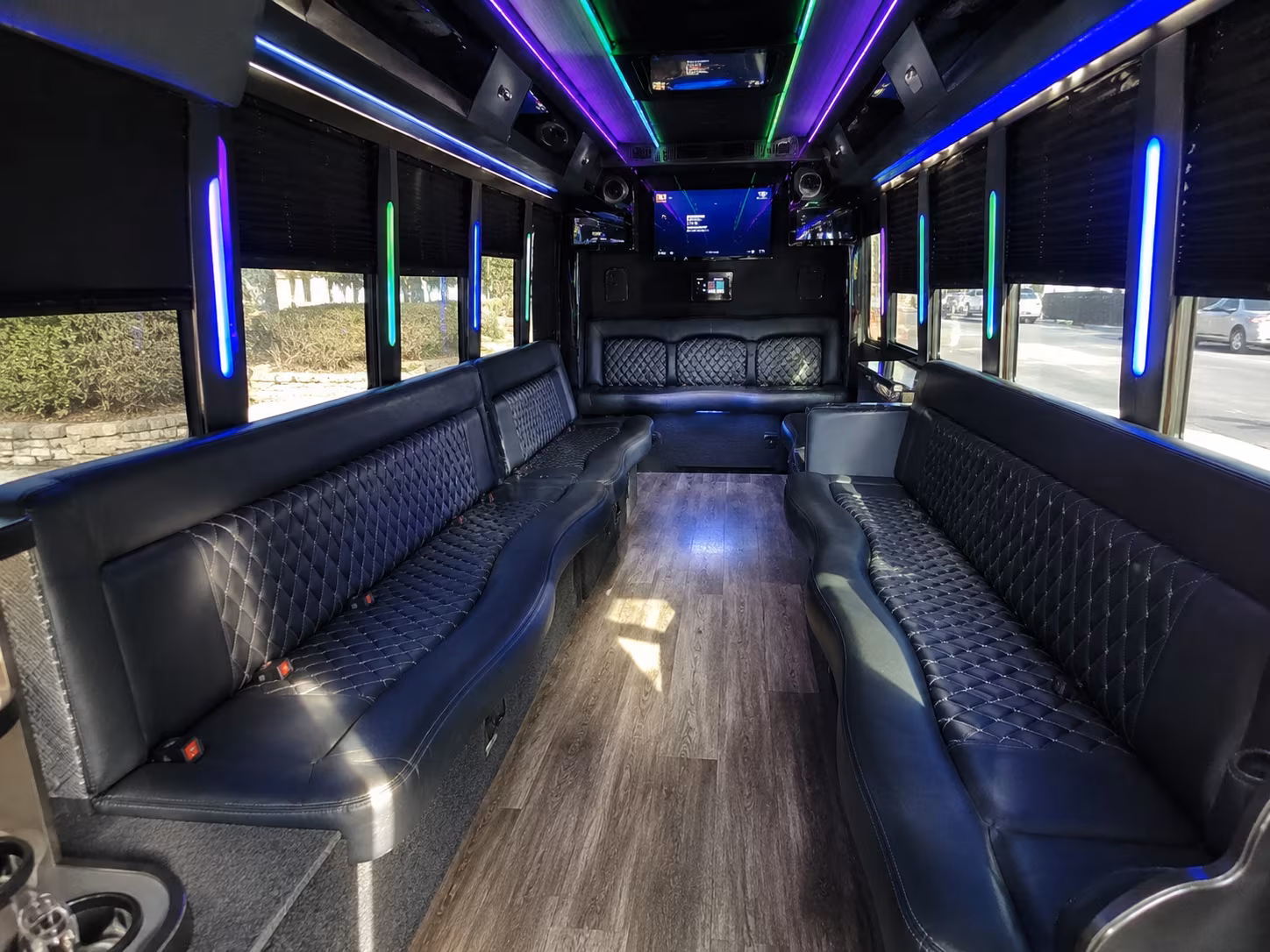 New York Winery Tour & Pub Crawl Transportation